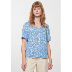 RECOLUTION Bluse „Aloe Snippets“ fjord blue